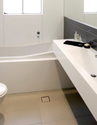 Hanex-residential-bathroom-05